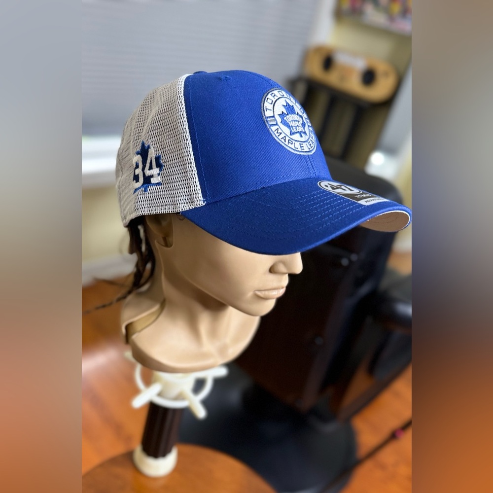 Gorgeous Maple Leafs SnapBack Cap